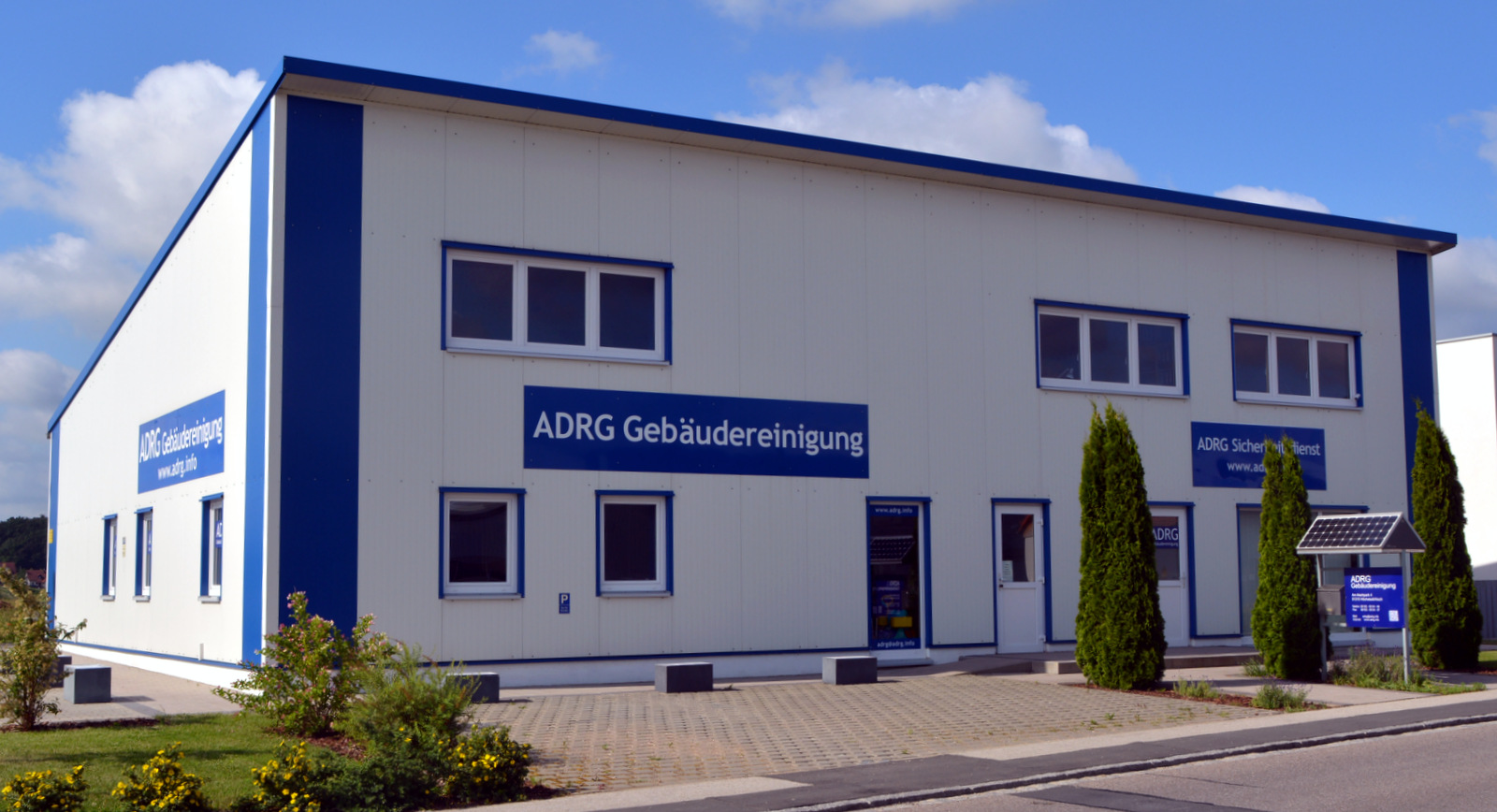 Firmengebäude der ADRG Gebäudereinigung in Höchstadt